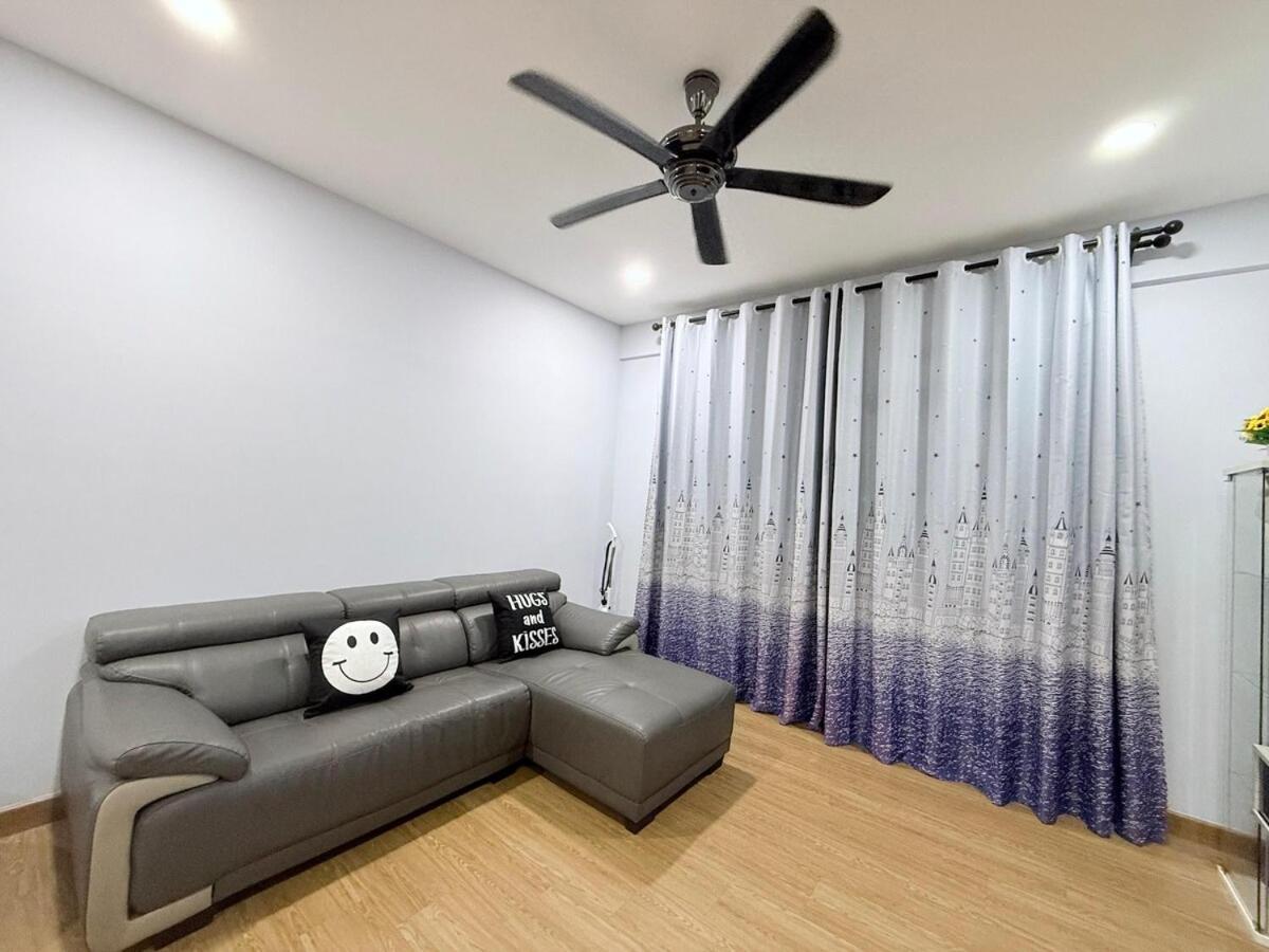 Family & Business Welcome 1-7pax At D Secret Garden-johor Bahru Town-mid Valley-paradigm Mall-utm-dato Onn
